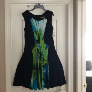 Leslie Fay DRESS ~ VERY FLATTERING